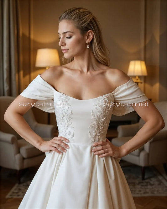 A Line Strapless Wedding Dresses Satin Bridal Gowns With Lace Appliques Back Corset Customized Evening Dress For Wedding