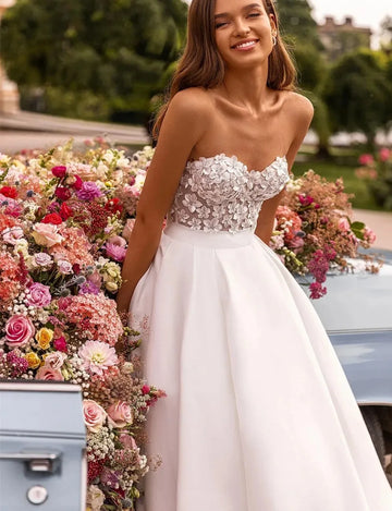 Classic A-line Wedding Dress Sweetheart Lace Flower Backless Satin Princess Bridal Gowns Boho Vestidos De Noiva