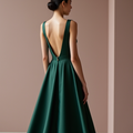 Luxurious Green Evening Dress & Prom Dress with High Neck and Embroidered Details